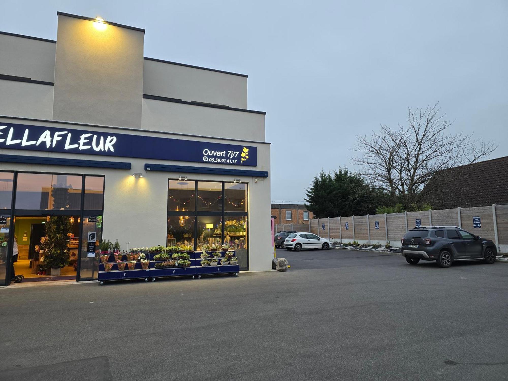 Appartement Cosy Pres De Sceneo Et Auchan Au Dessus Du Fleuriste Bellafleur Longuenesse Bagian luar foto